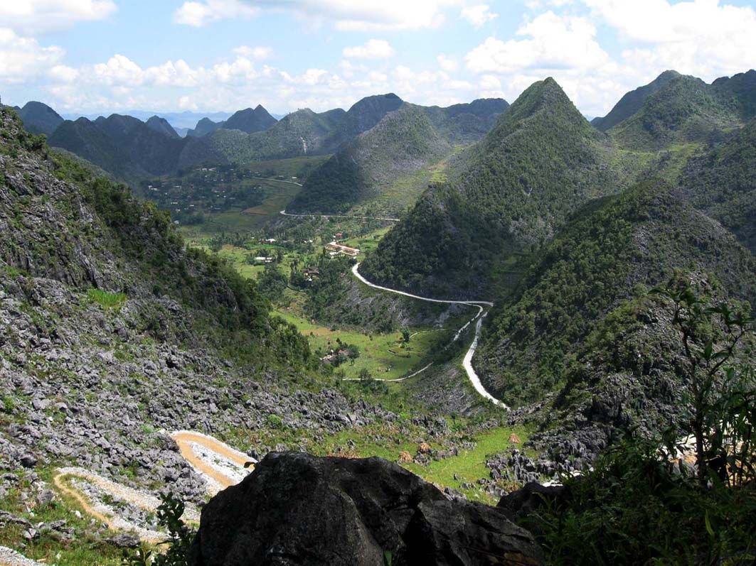 Hà Nội Hà Giang Quản Bạ Đồng Văn 2N3Đ - Oto